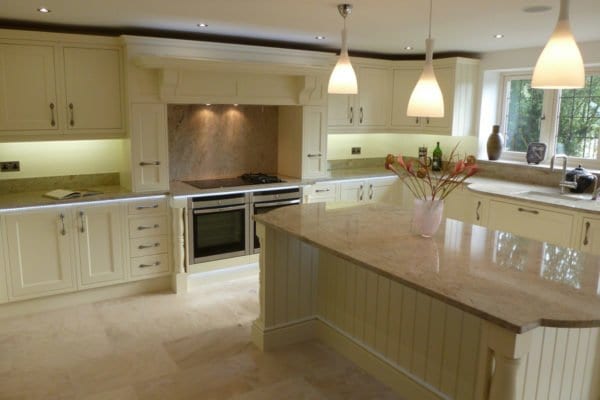 how much does it cost to have a kitchen fitted?